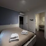 Ra
