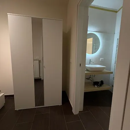 Ra Apartment Valenza